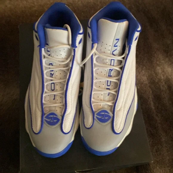 Nike Jordan Pro Strong White Blue Wolf Grey Shoes (DC8418 104) Men's Size 8.5 - Picture 2 of 7